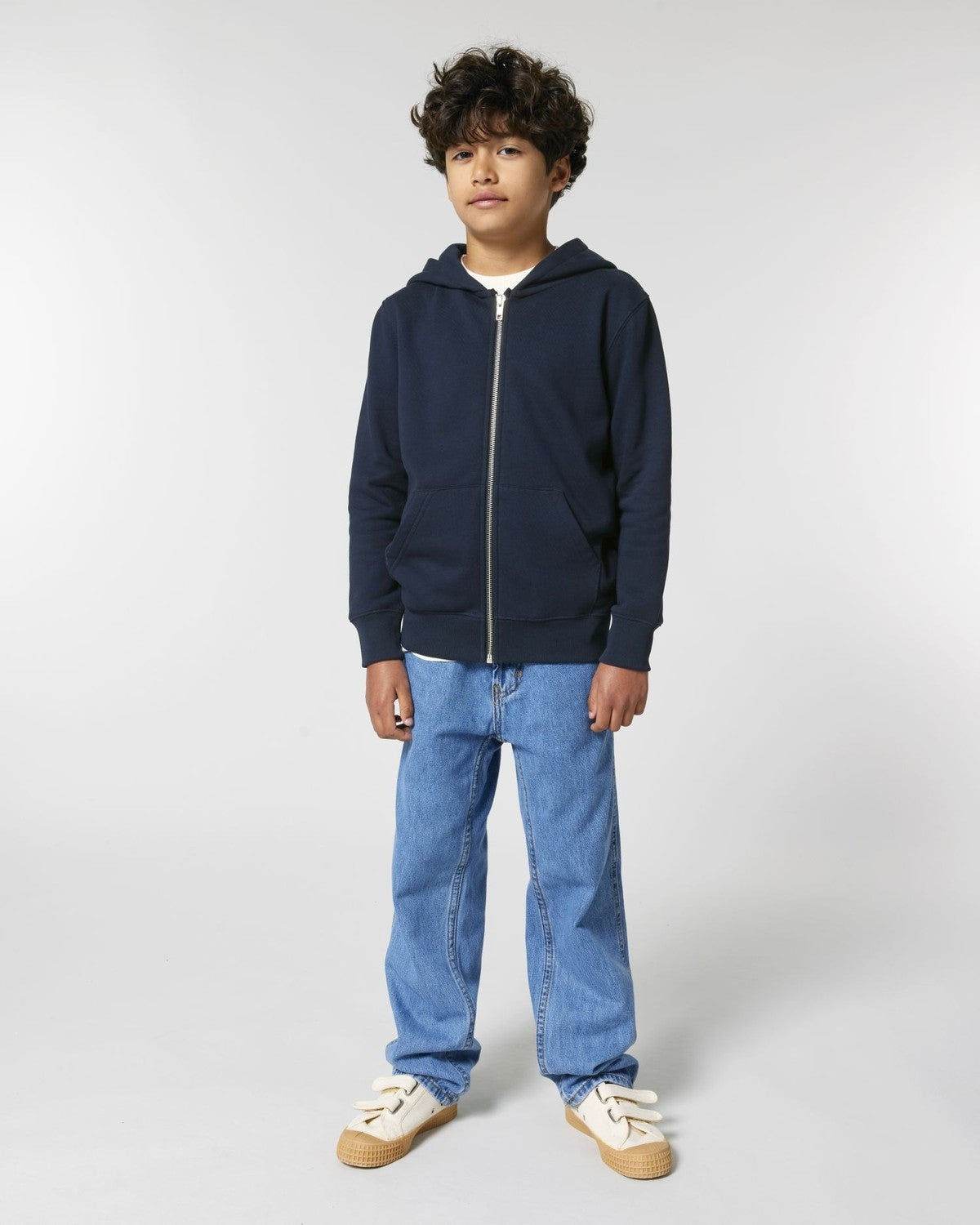 STSK182_C727_Front_Main_Studio_0.jpg