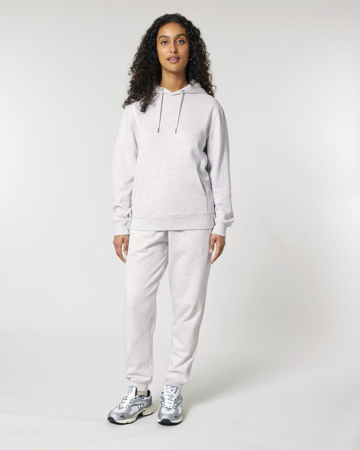 STSU177_C146_Front_Main_Studio_5.jpg