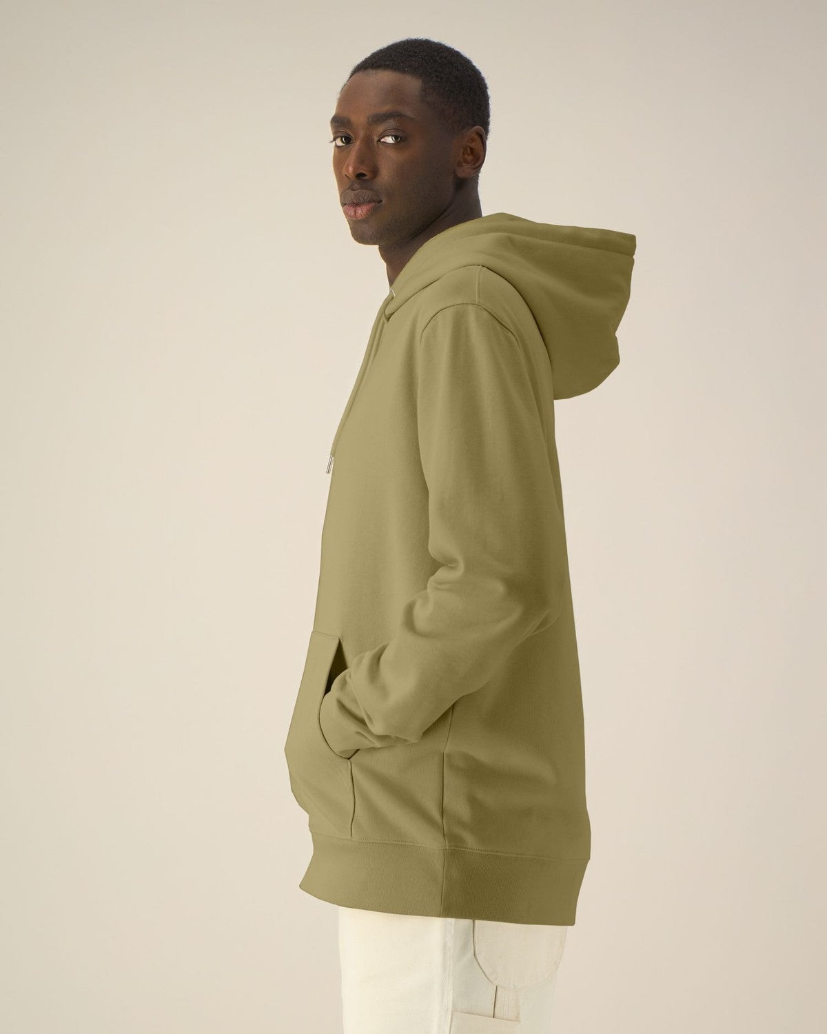 STSU177_C153_Front_Main_Studio_3.jpg