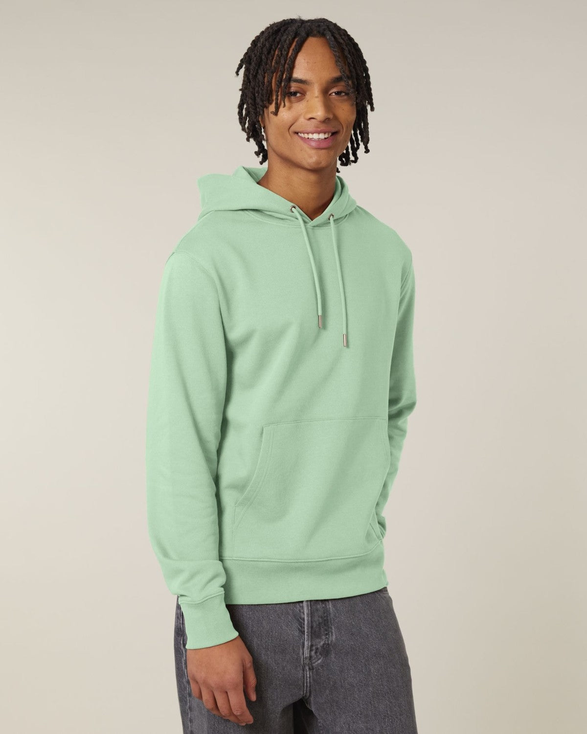 STSU177_C735_Front_Main_Studio_0.jpg