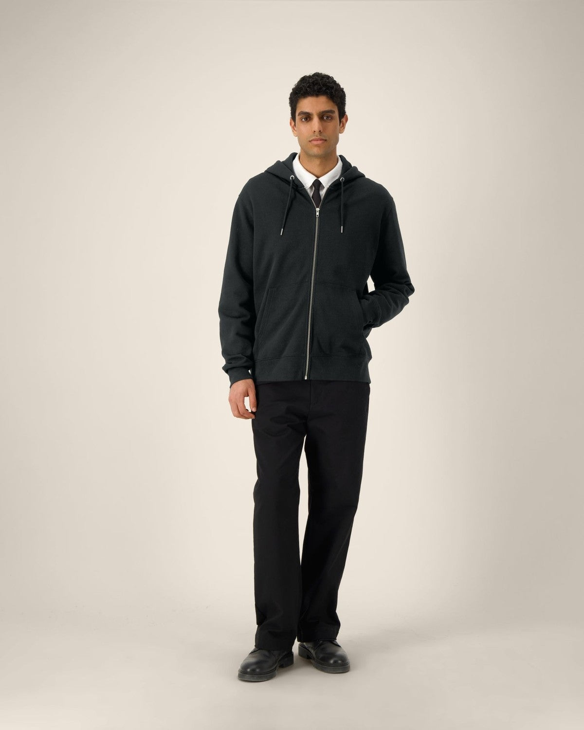 STSU179_C002_Front_Businesswear_Studio_10.jpg