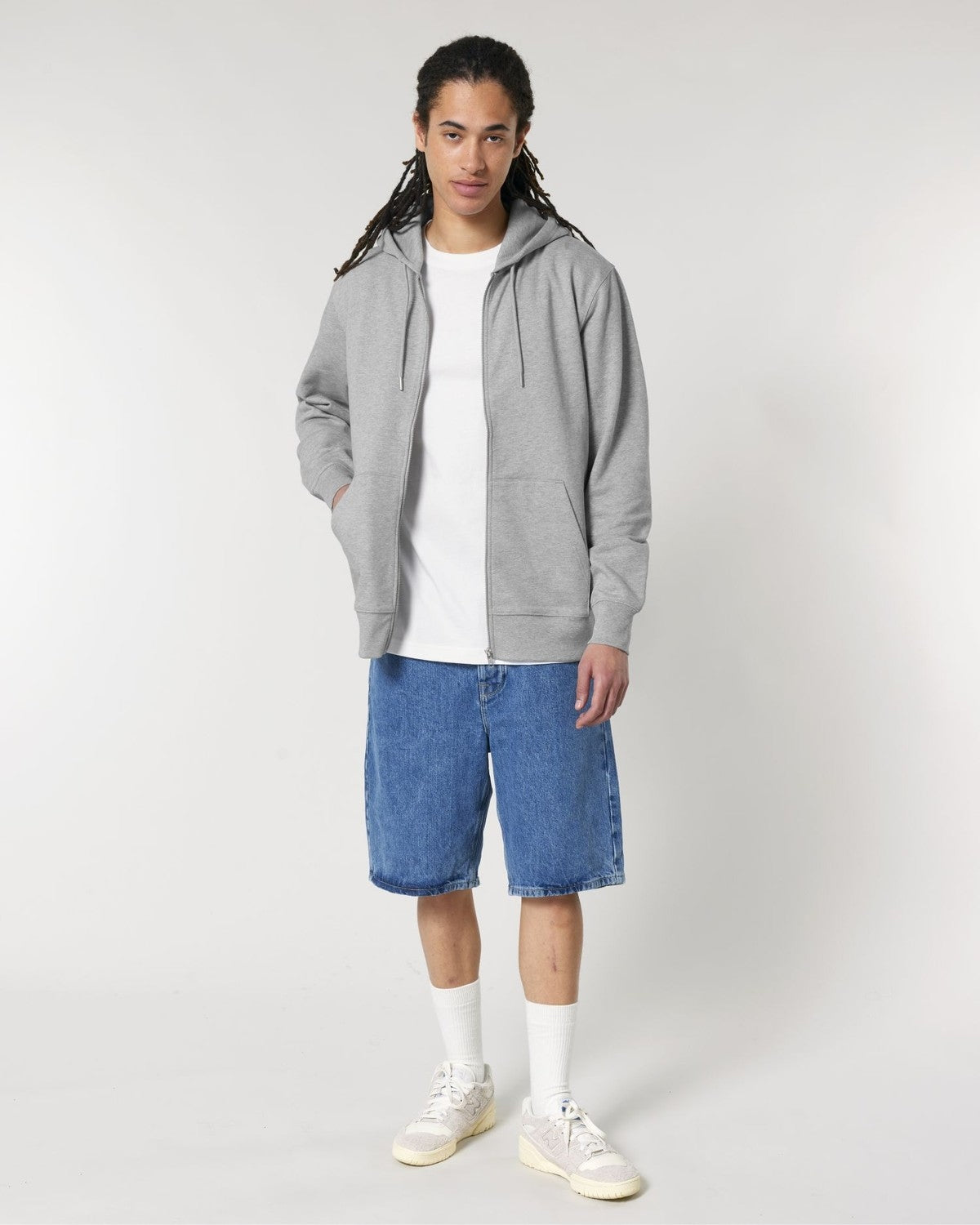 STSU179_C250_Front_Main_Studio_0.jpg