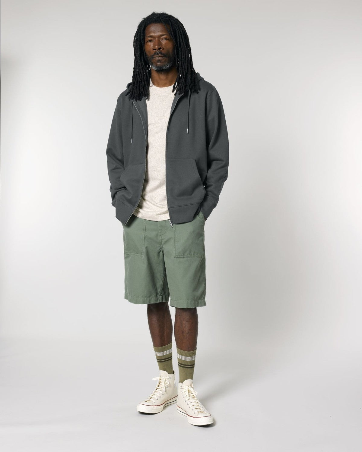 STSU179_C253_Front_Main_Studio_0.jpg