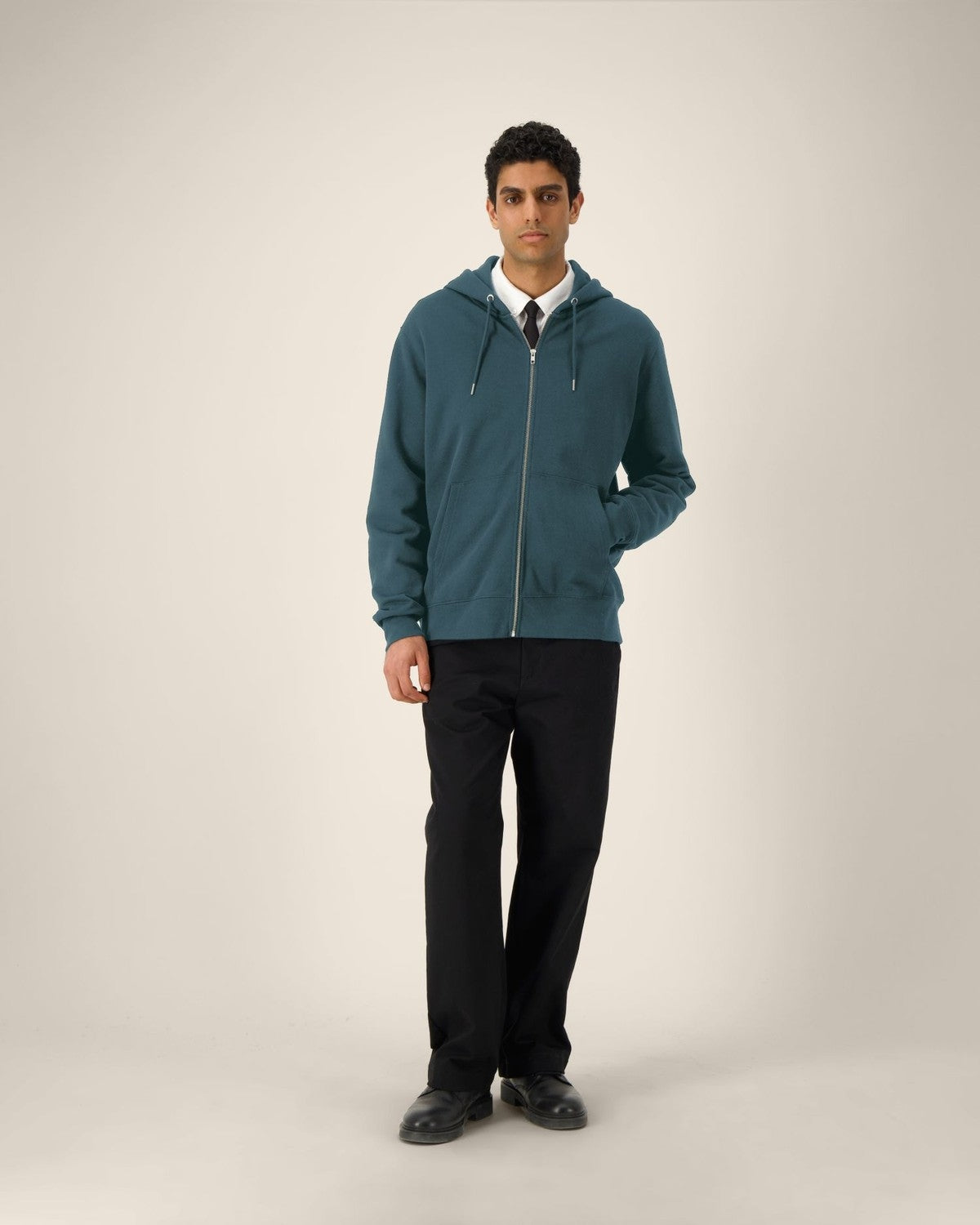 STSU179_C702_Front_Businesswear_Studio_10.jpg