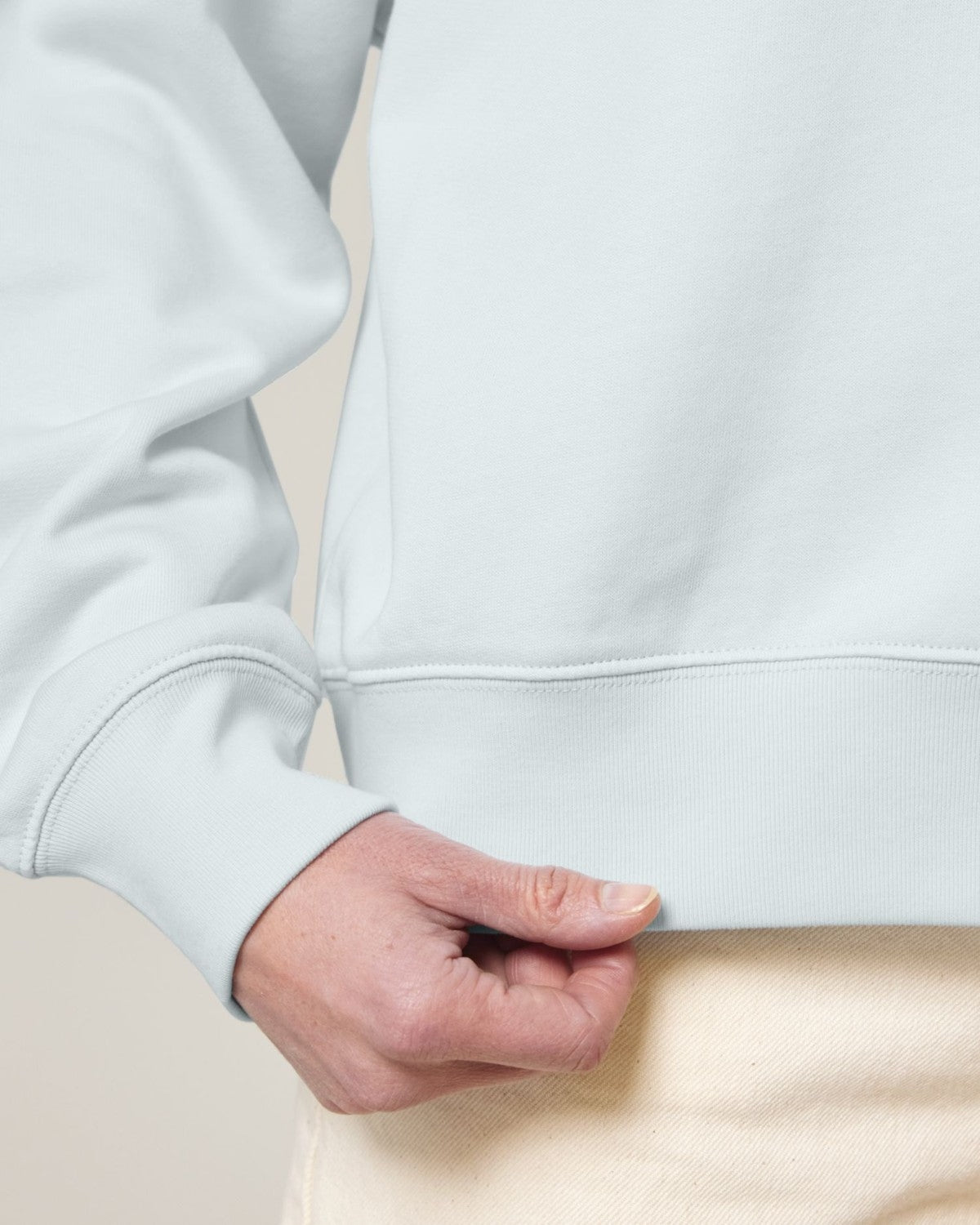 STSW213_C728_Front_Detail_Studio_1.jpg
