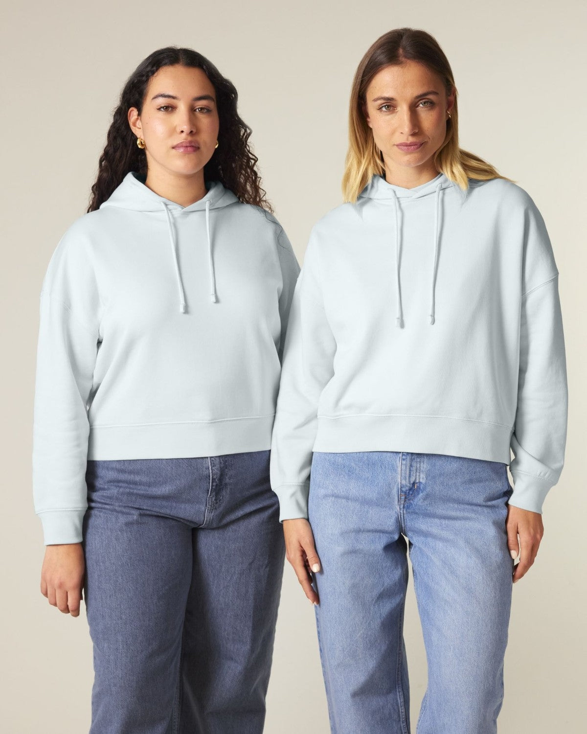 STSW213_C728_Front_Main_Duo_0.jpg