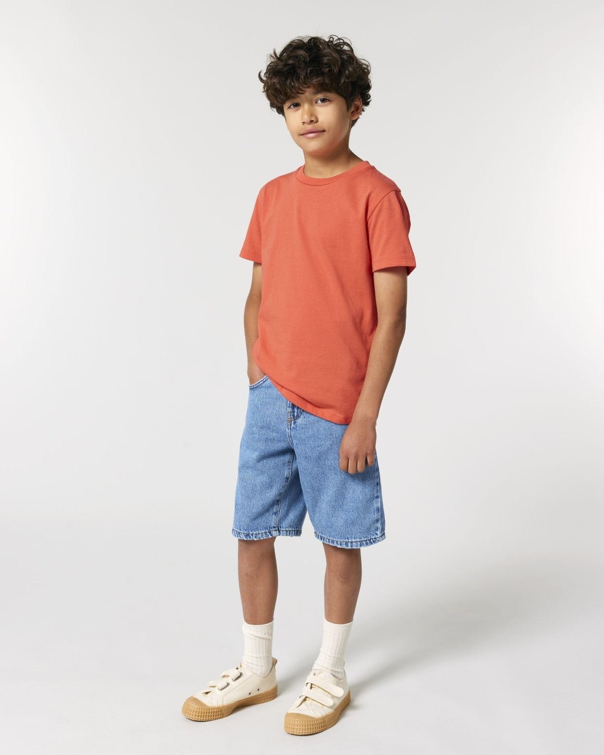 STTK184_C143_Front_Main_Studio_0.jpg