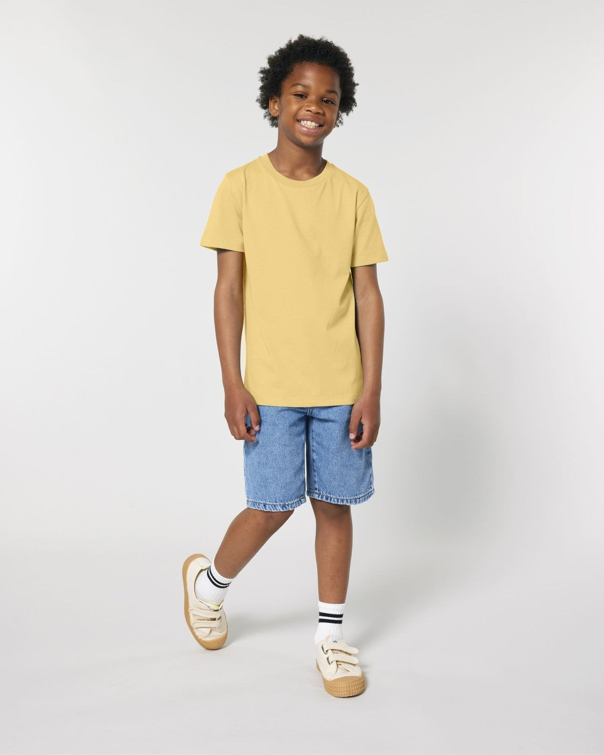 STTK184_C356_Front_Main_Studio_0.jpg
