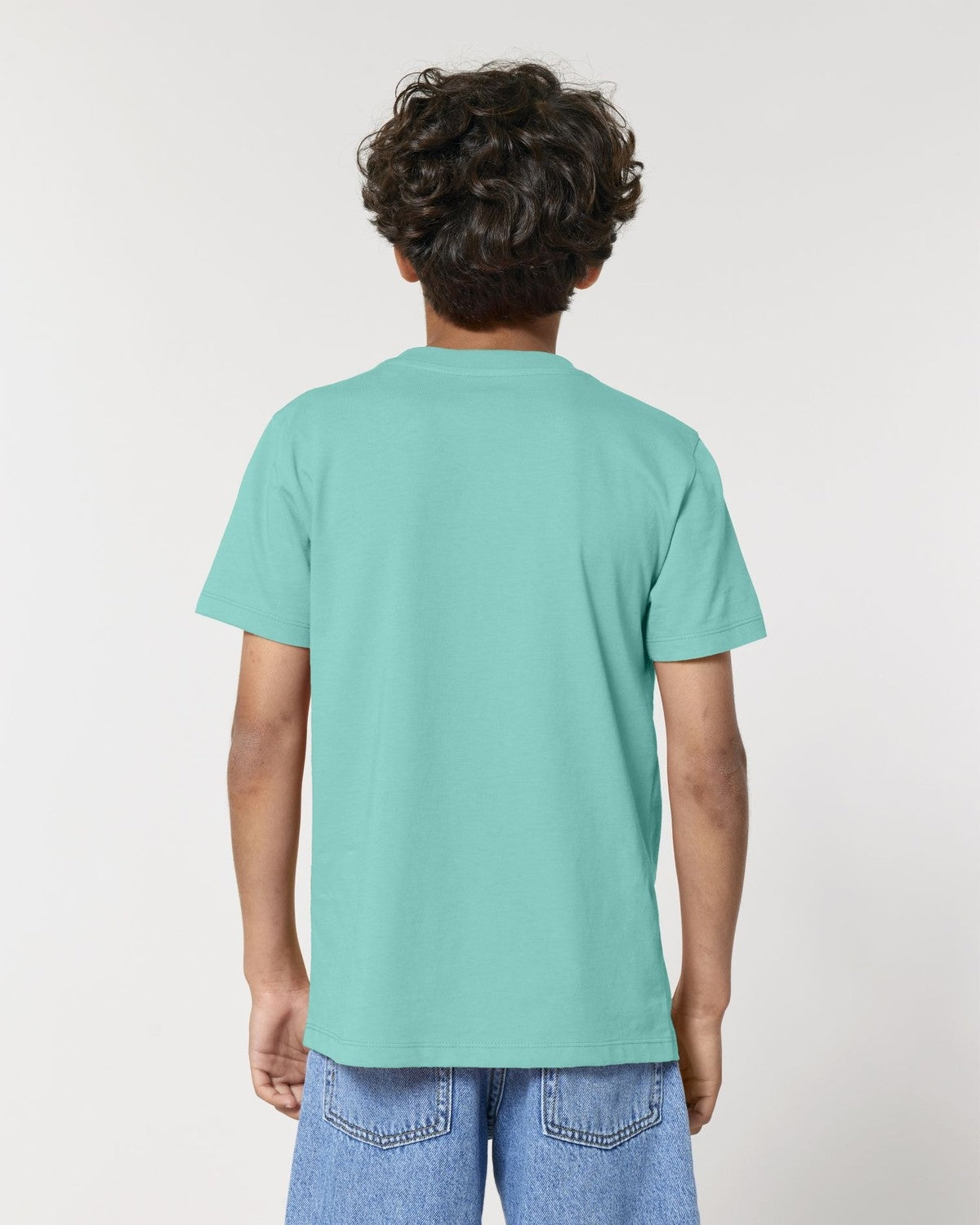 STTK184_C357_Back_Main_Studio_0.jpg