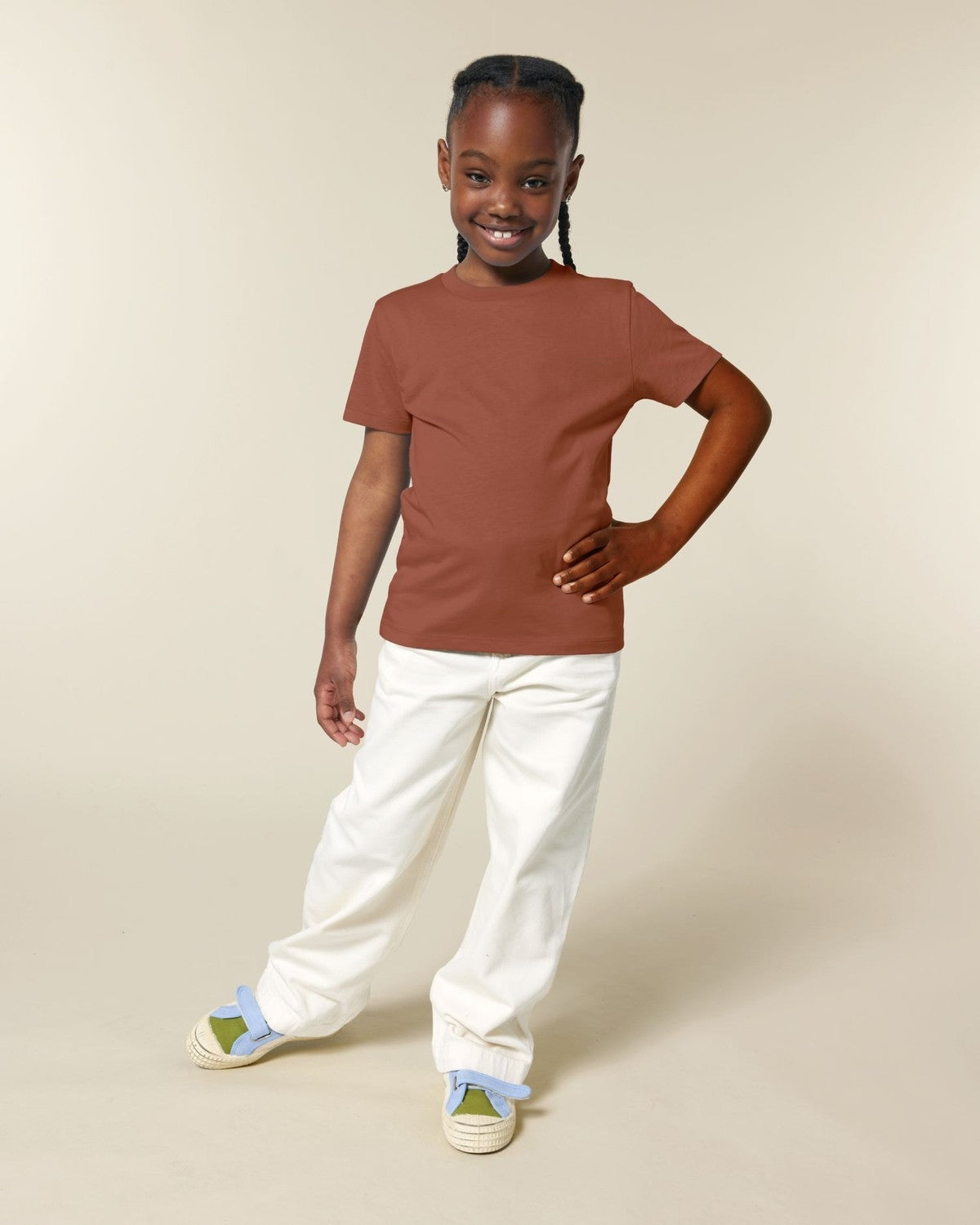 STTK184_C730_Front_Main_Studio_5.jpg