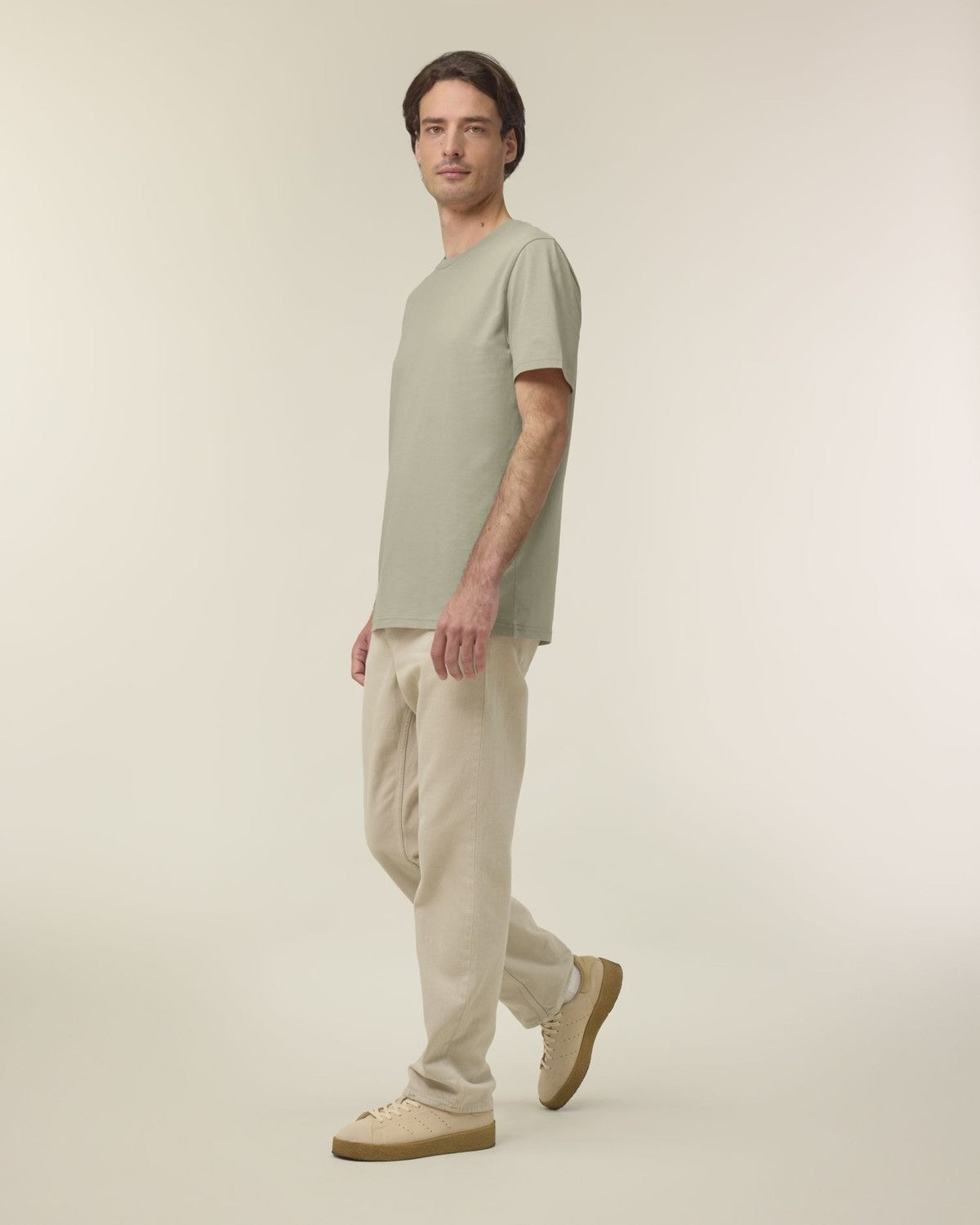 STTU169_C358_Front_Main_Studio_0.jpg