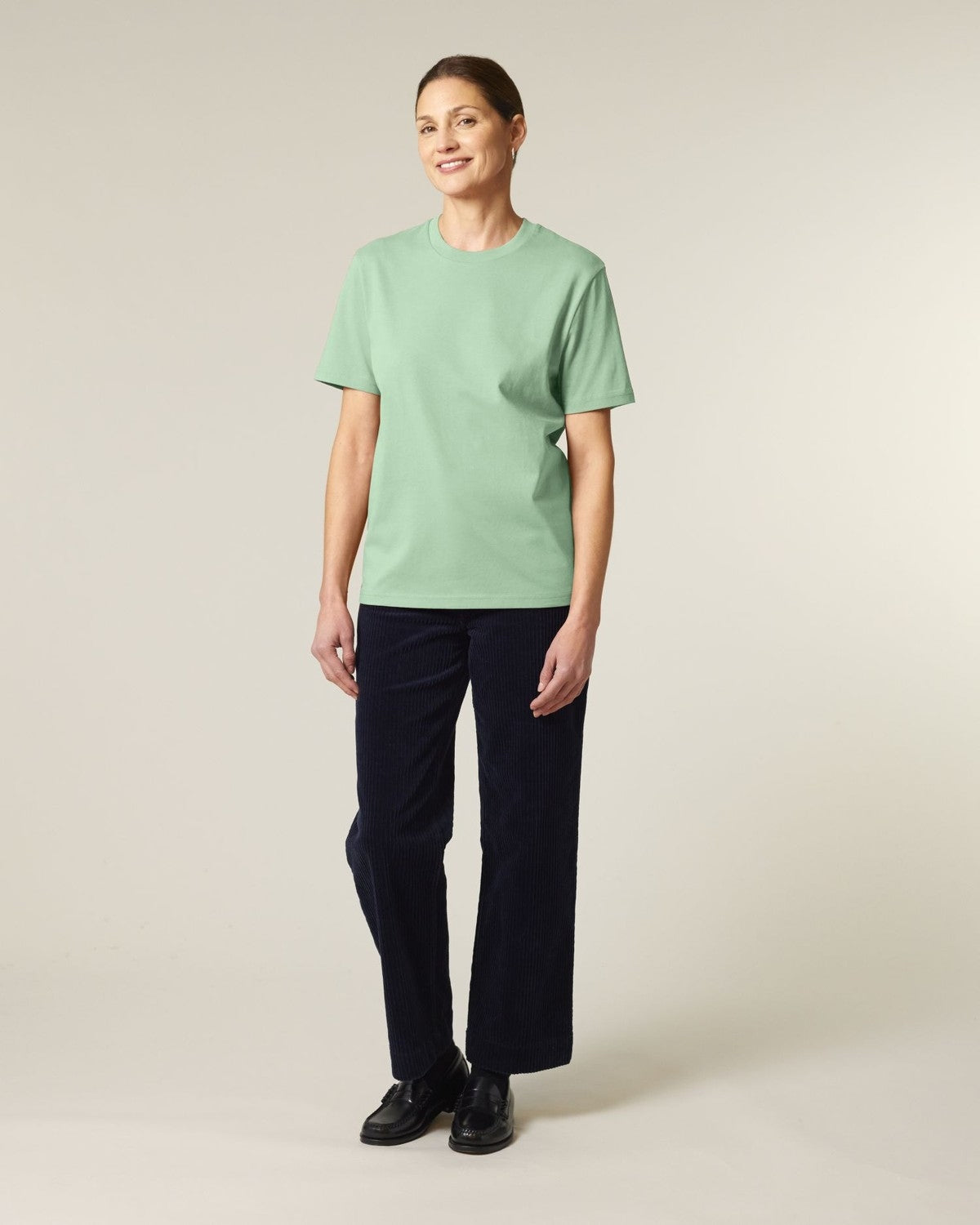 STTU169_C735_Front_Main_Studio_5.jpg