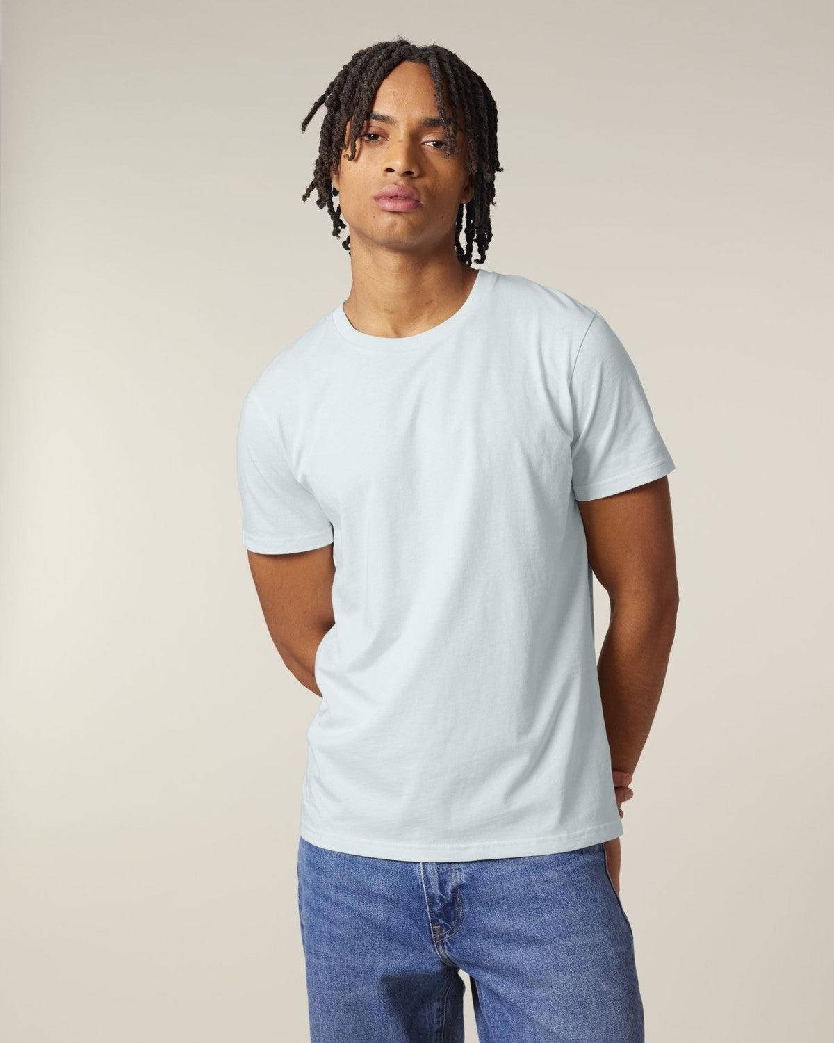 STTU170_C728_Front_Main_Studio_0.jpg