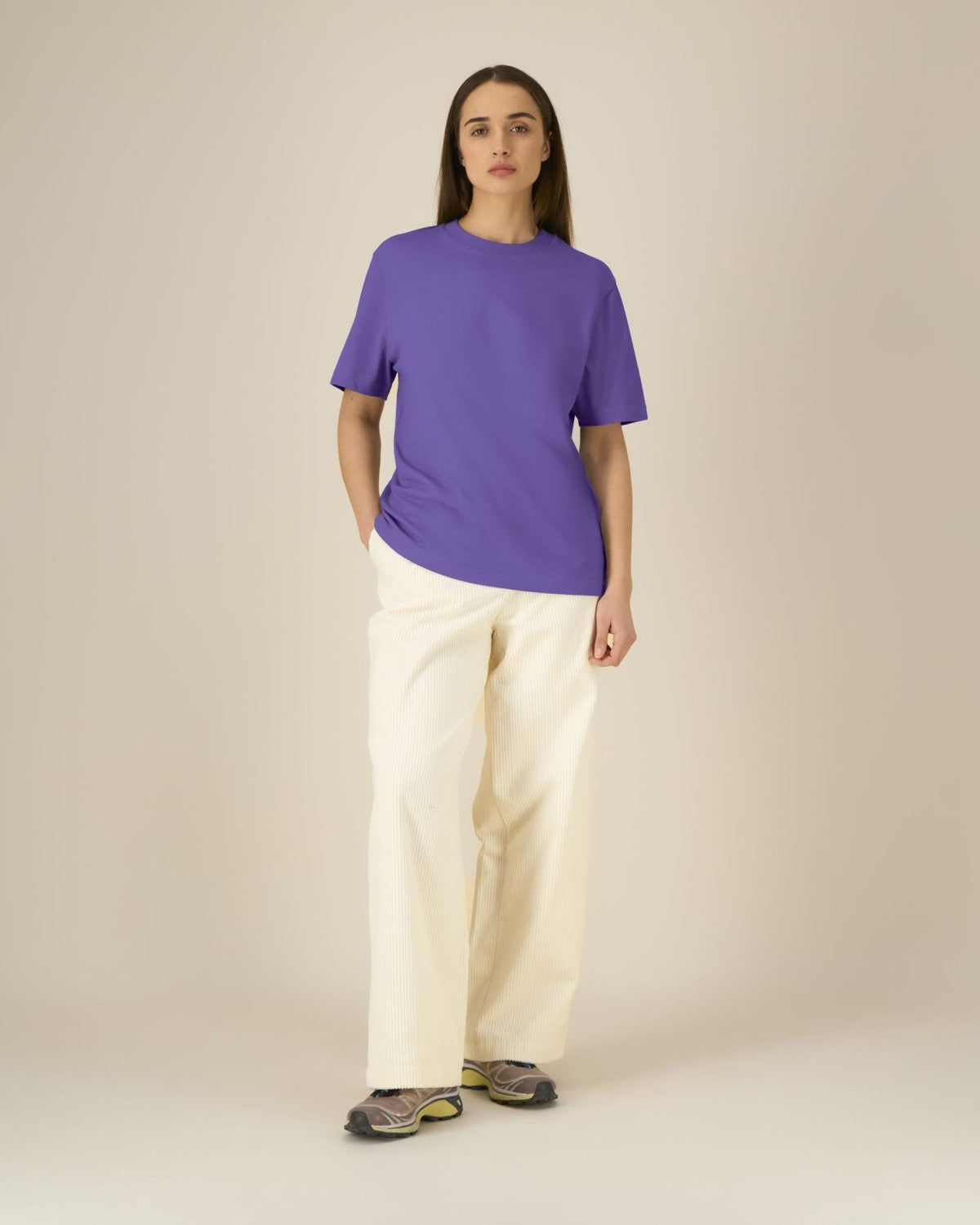 STTU171_C115_Front_Main_Studio_5.jpg