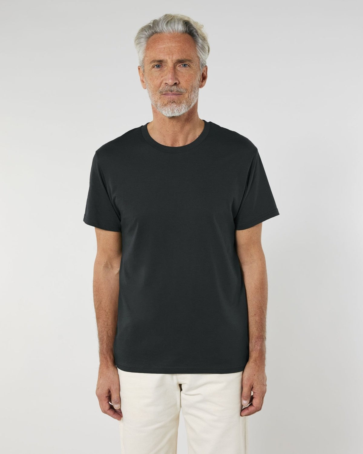 STTU758_C002_Front_Main_Studio_1.jpg