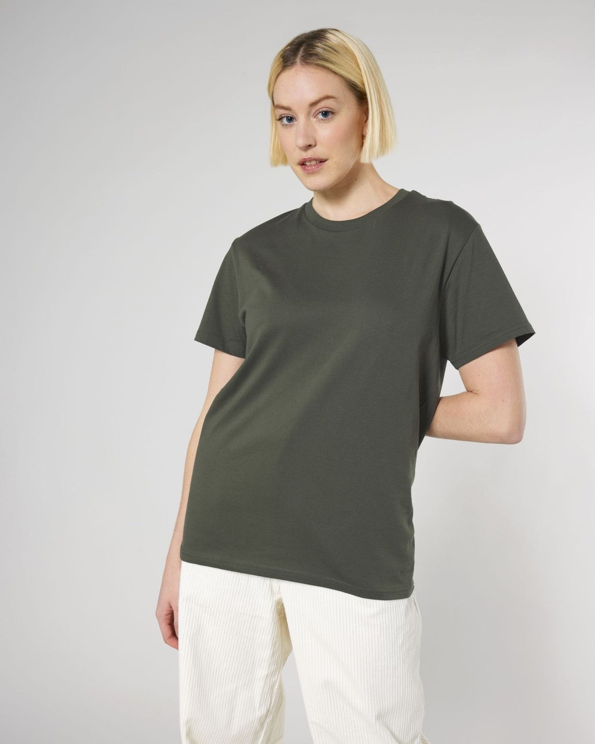 STTU758_C223_Front_Main_Studio_5.jpg