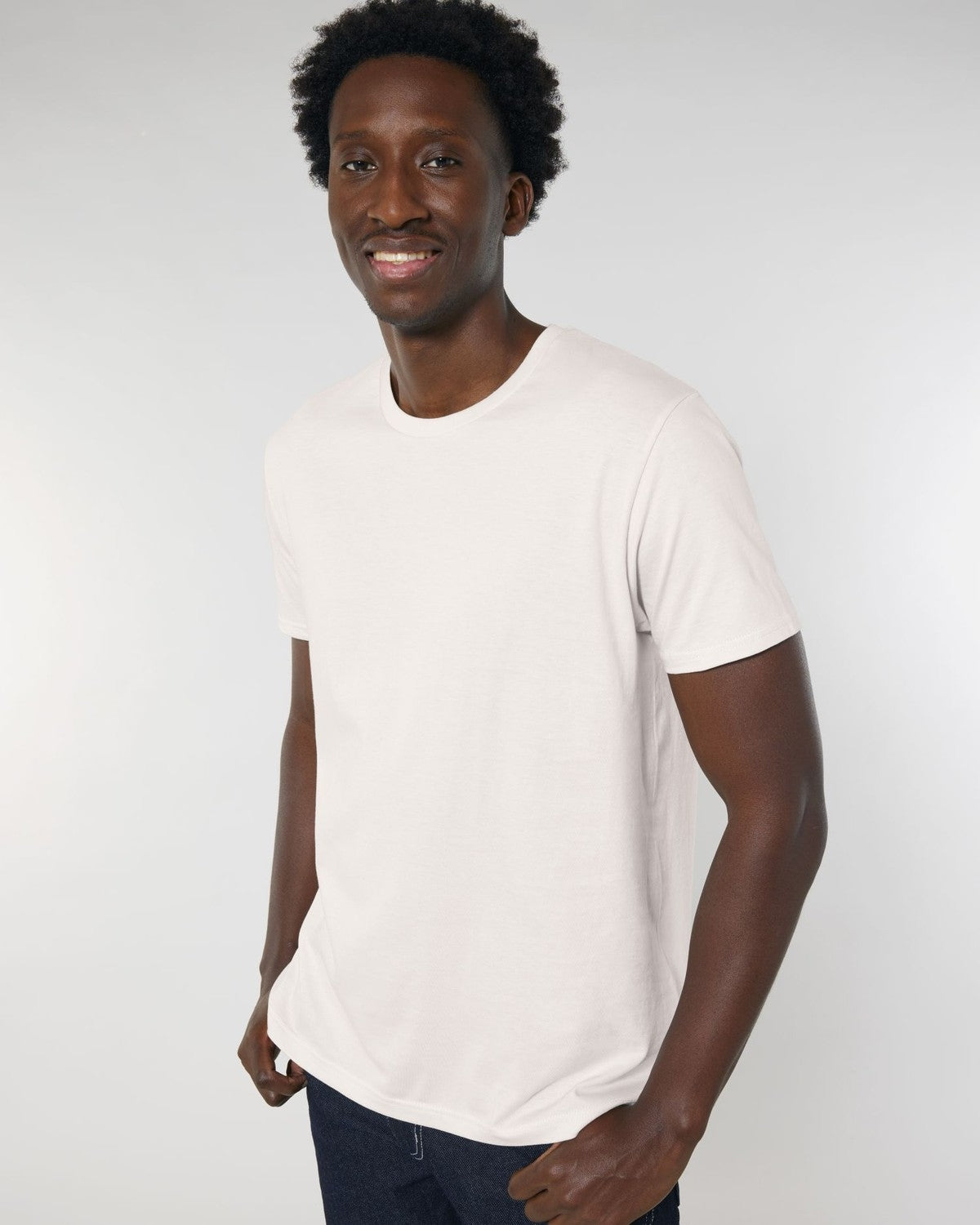 STTU758_C504_Front_Main_Studio_0.jpg
