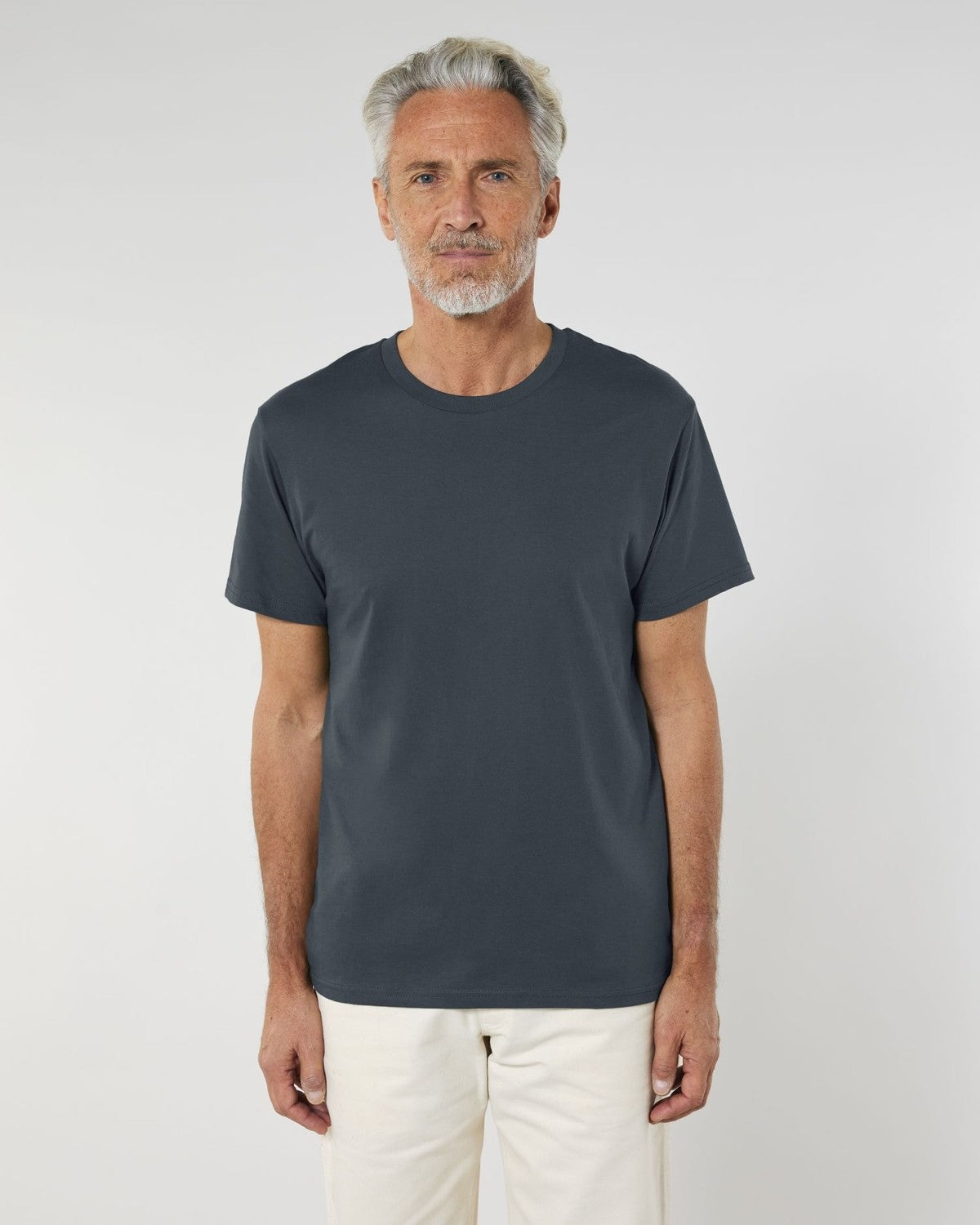 STTU758_C715_Front_Main_Studio_1.jpg