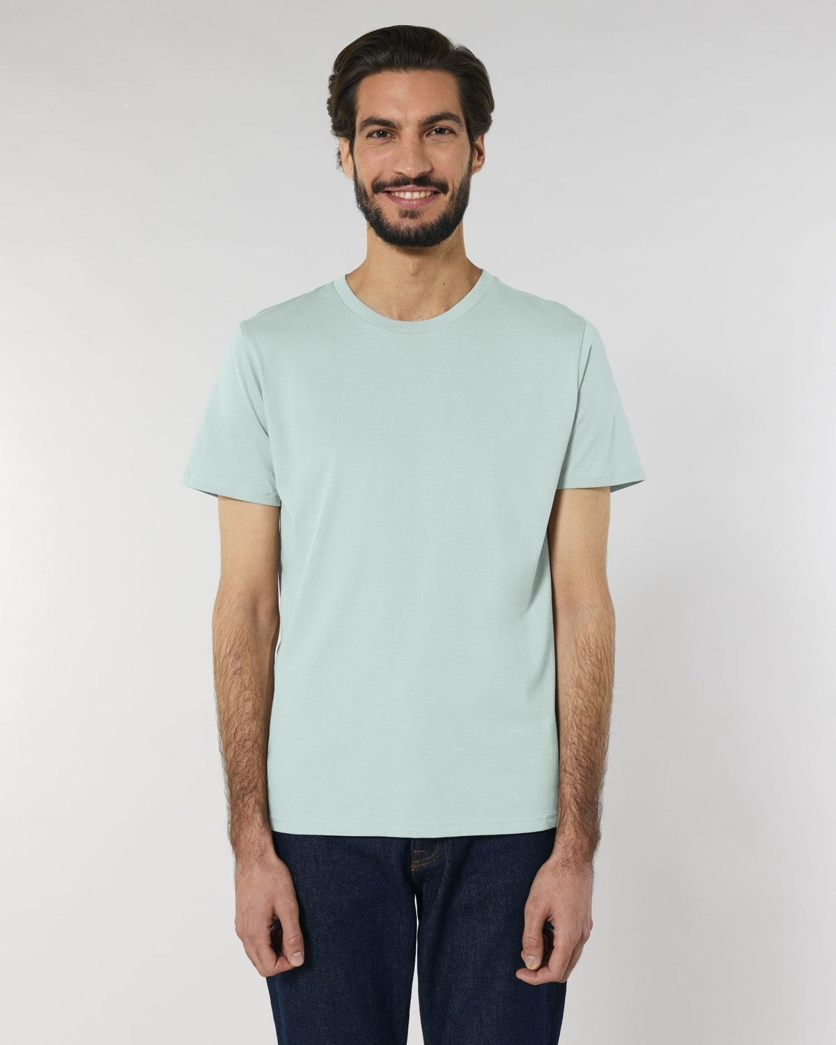 STTU758_C724_Front_Main_Studio_1.jpg