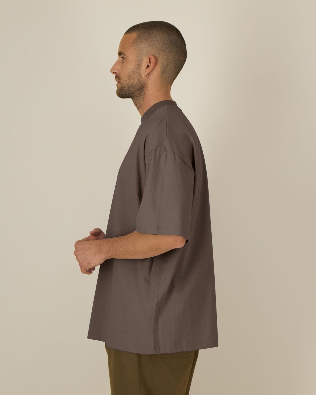 STTU959_C135_Front_Main_Studio_3.jpg