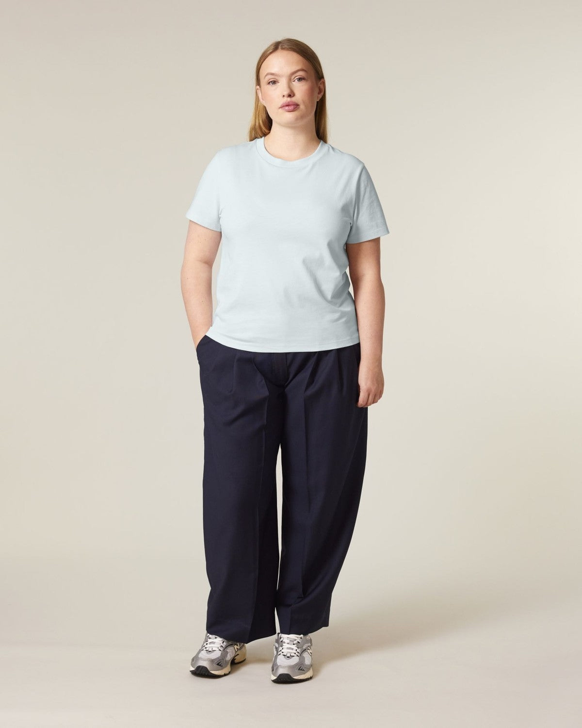 STTW172_C728_Front_Main_Studio_5.jpg