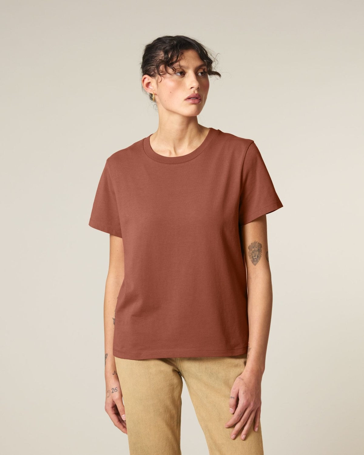 STTW172_C730_Front_Main_Studio_5.jpg
