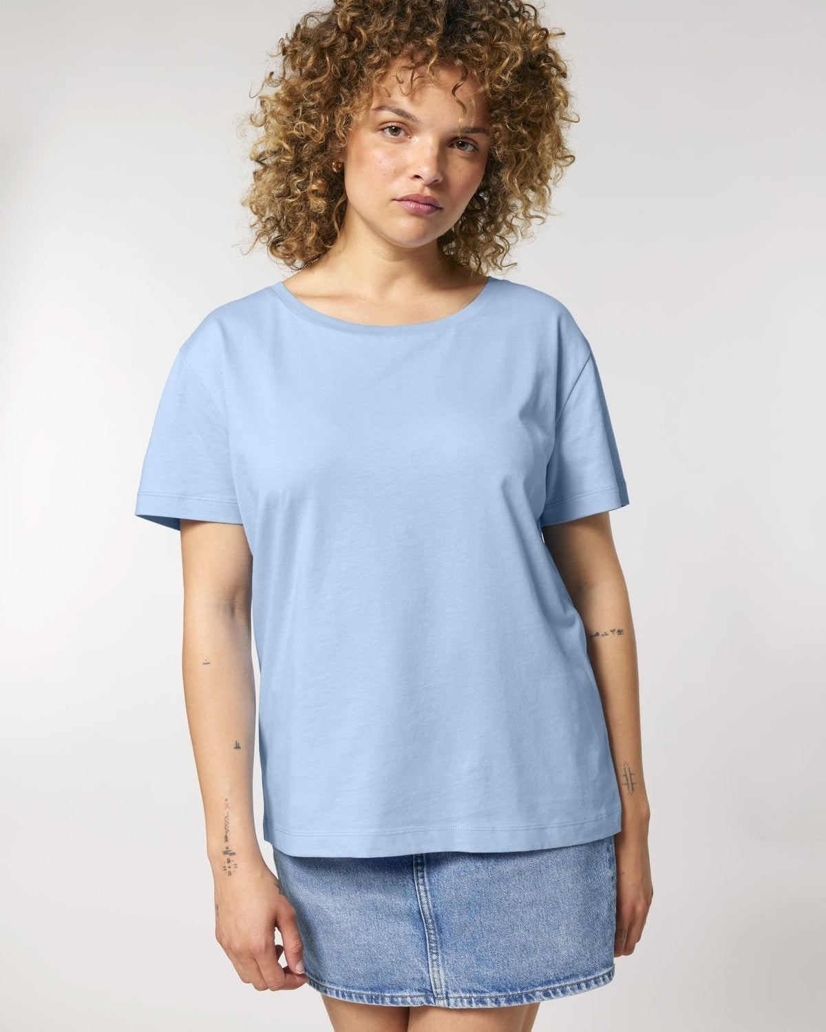 STTW173_C149_Front_Main_Studio_5.jpg