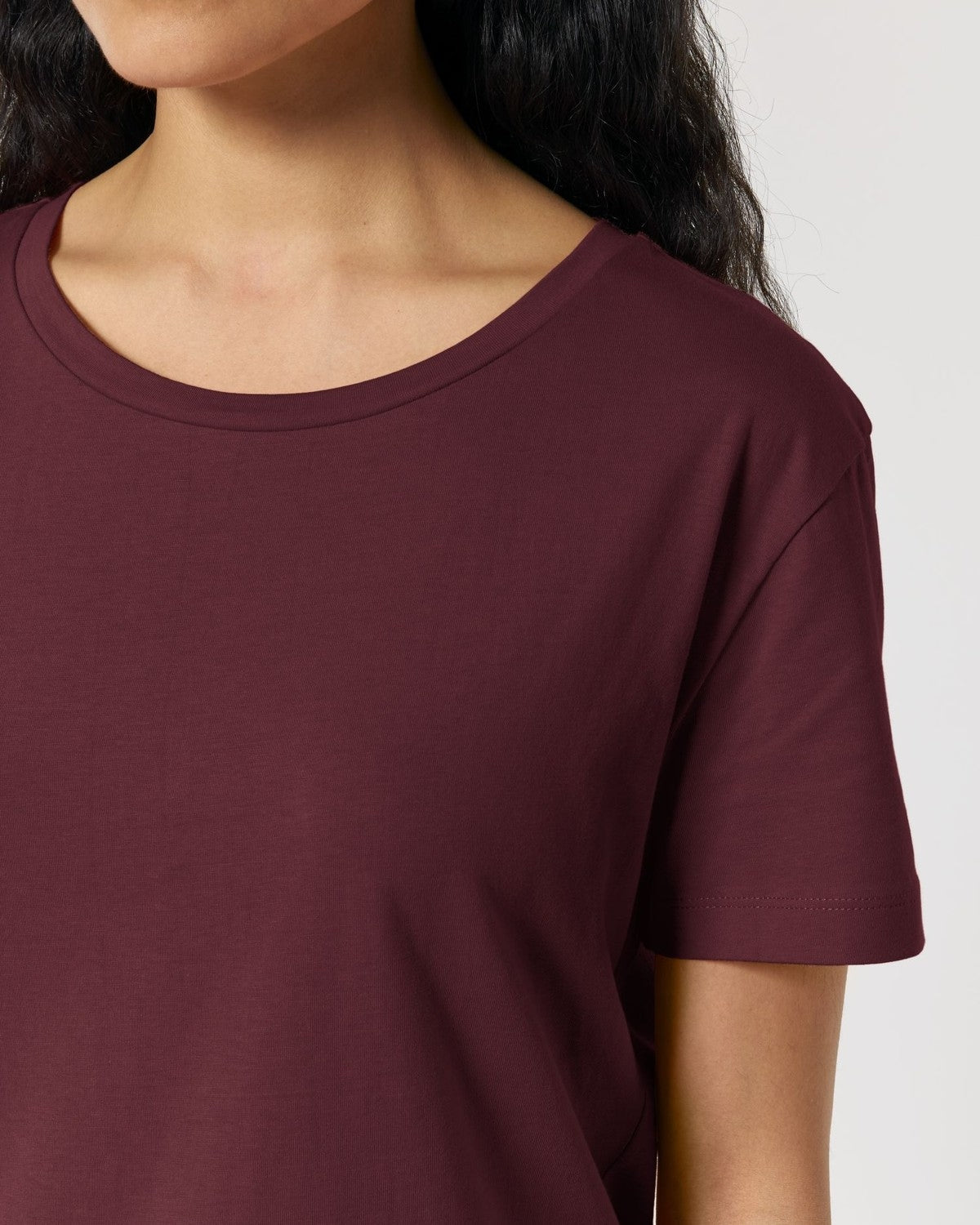 STTW173_C244_Front_Detail_Studio_5.jpg